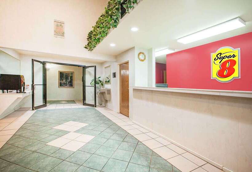 모텔 Super 8 By Wyndham White Hall