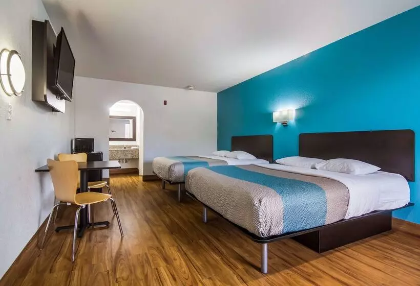 Motel 6 Pensacola, Fl   Nas