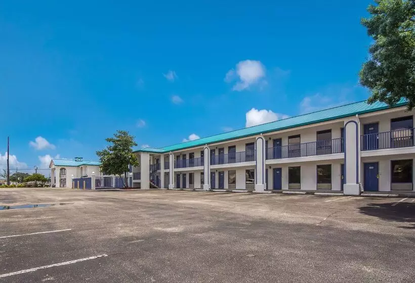 Motel 6 Pensacola, Fl   Nas