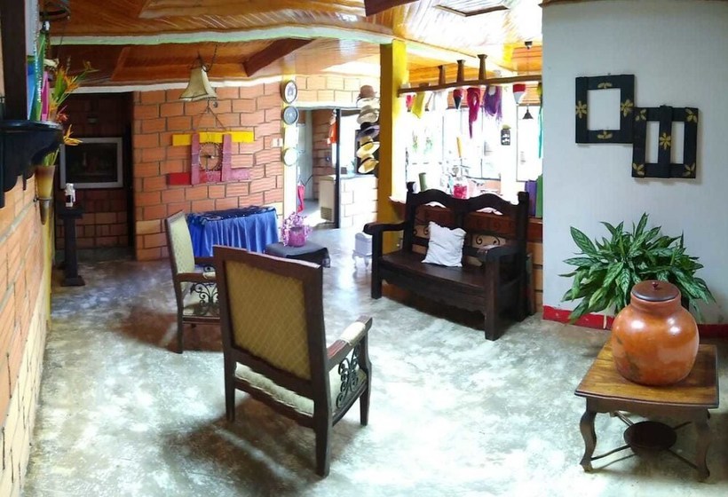 ユースホステル Hostal Villa Juliana