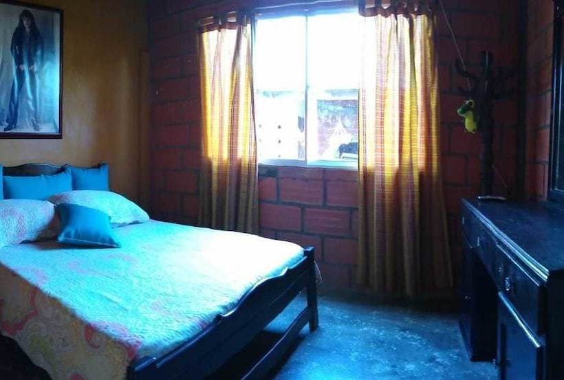 ユースホステル Hostal Villa Juliana