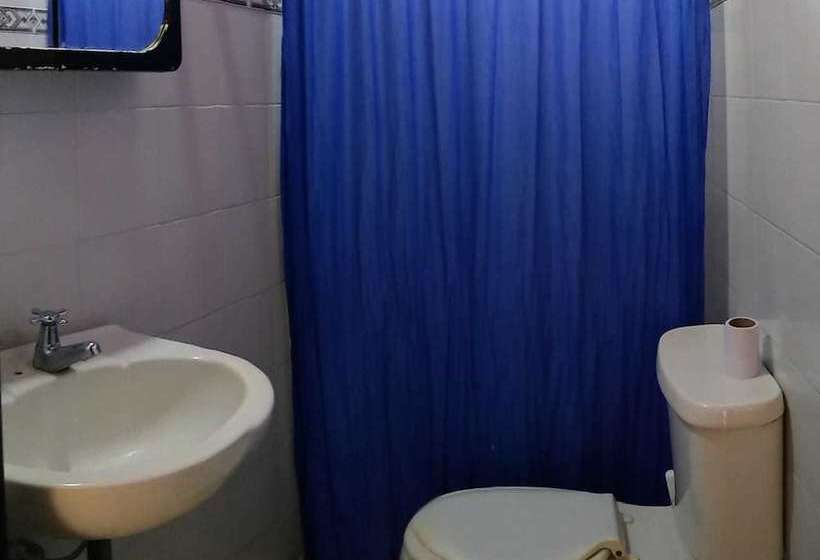 ユースホステル Hostal Villa Juliana