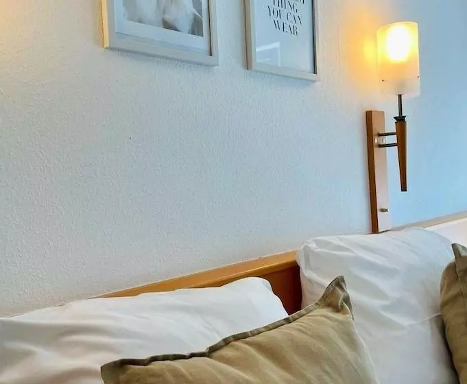 Aamiaismajoitus (B&B) Am Landhaus   Gästezimmer