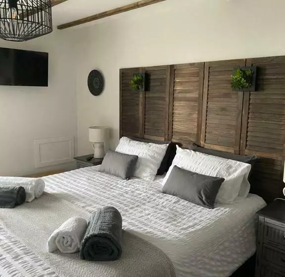 Aamiaismajoitus (B&B) La Bastide Du Bonheur Chambres Et Tables D Hotes