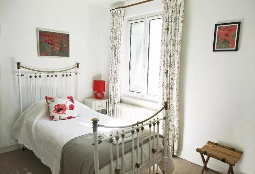 Aamiaismajoitus (B&B) Maison De Fortitude Chambres D Hotes