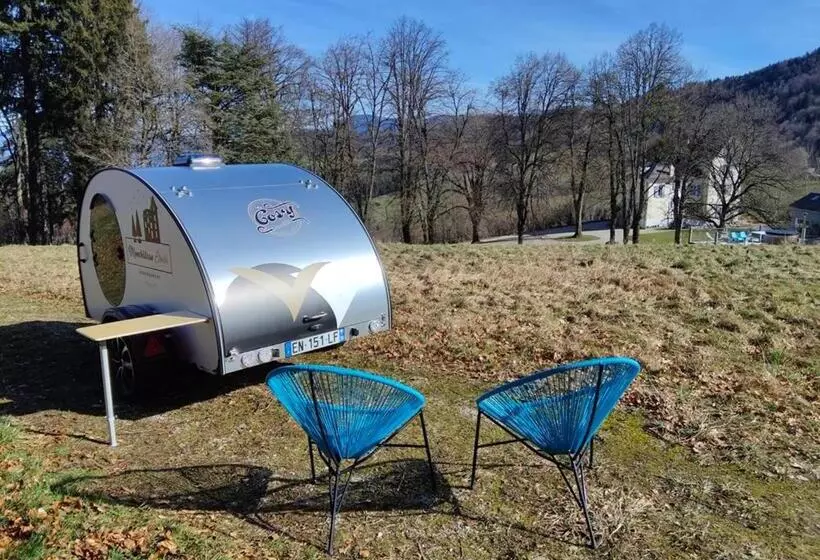 Aamiaismajoitus (B&B) Monchateau étoilé, Hébergement Insolite Avec Spa