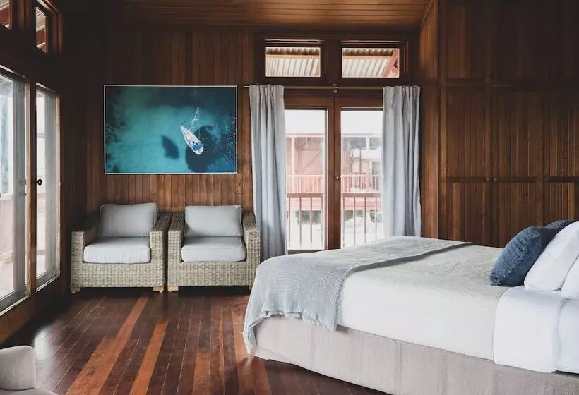 Hotelli Camp Island Lodge