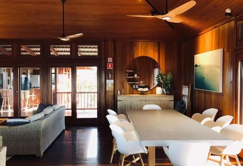 Hotelli Camp Island Lodge