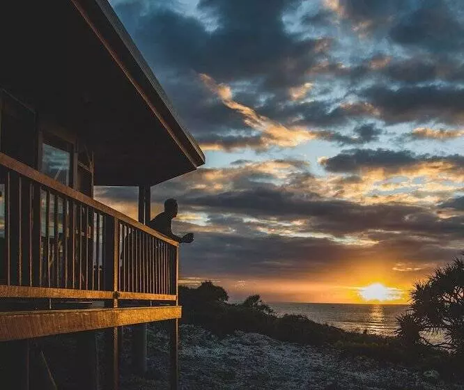 Hotelli Camp Island Lodge