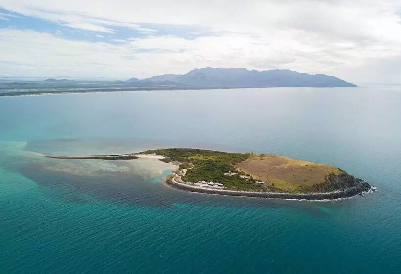 Hotelli Camp Island Lodge