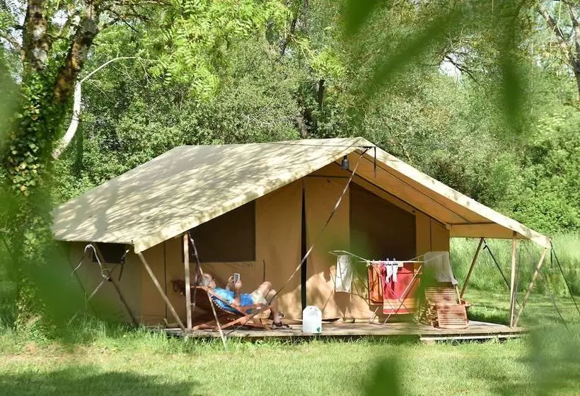 Hotelli Camping Le Petit Lion   Tente Safari