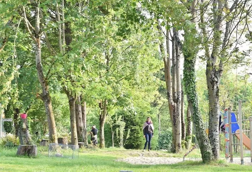 Hotelli Camping Le Petit Lion   Tente Safari