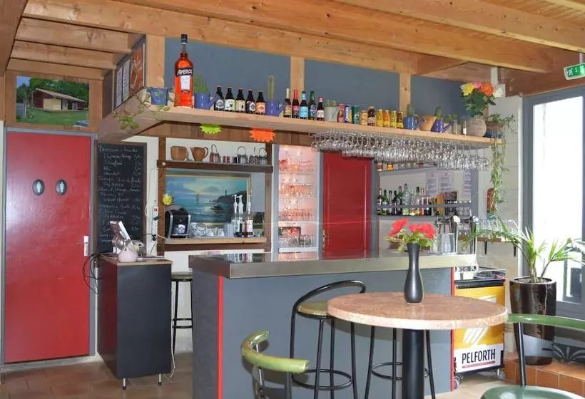 Hotelli Camping Le Petit Lion   Tente Safari