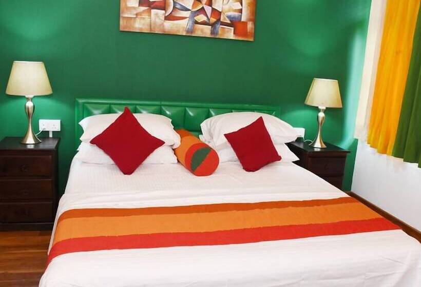 فندق Colombo Tree House