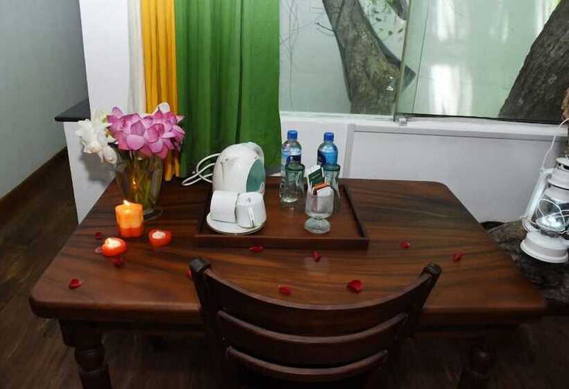 فندق Colombo Tree House