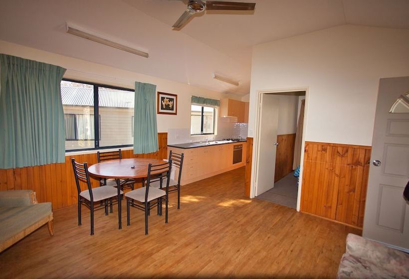 酒店 Eaglehawk Holiday Park Canberra