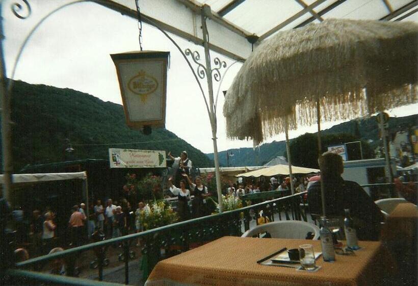 Отель Gasthaus Zur Traube