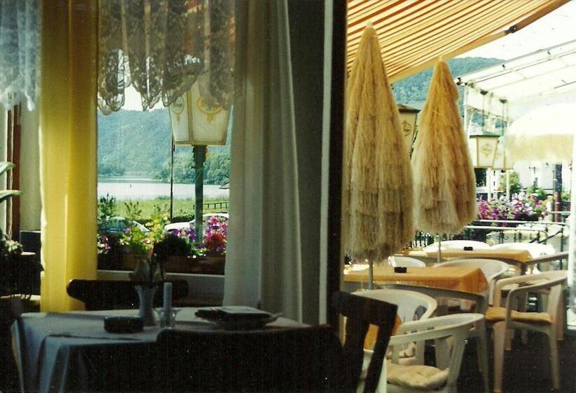 Отель Gasthaus Zur Traube