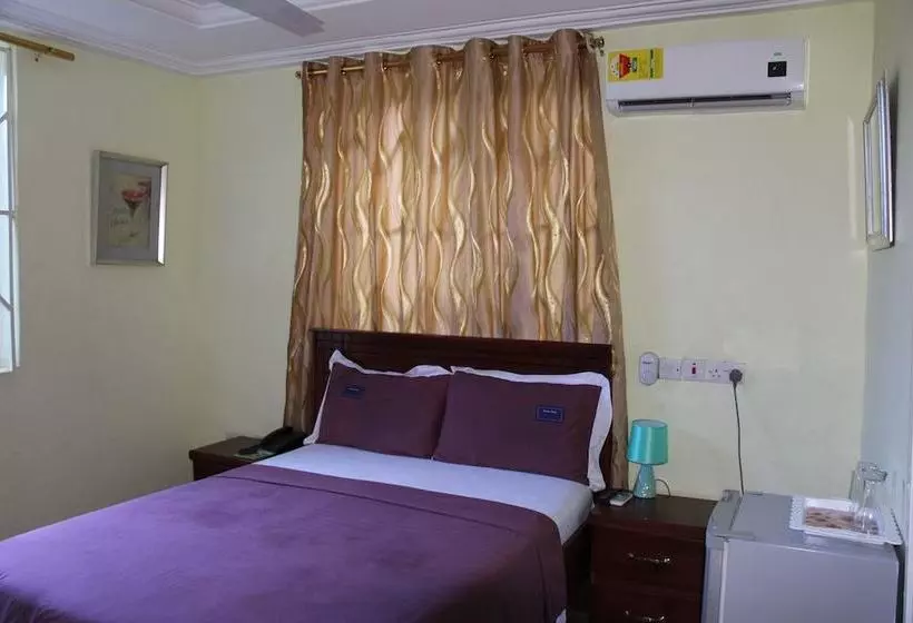 Hotelli Gorsben Royal Lodge