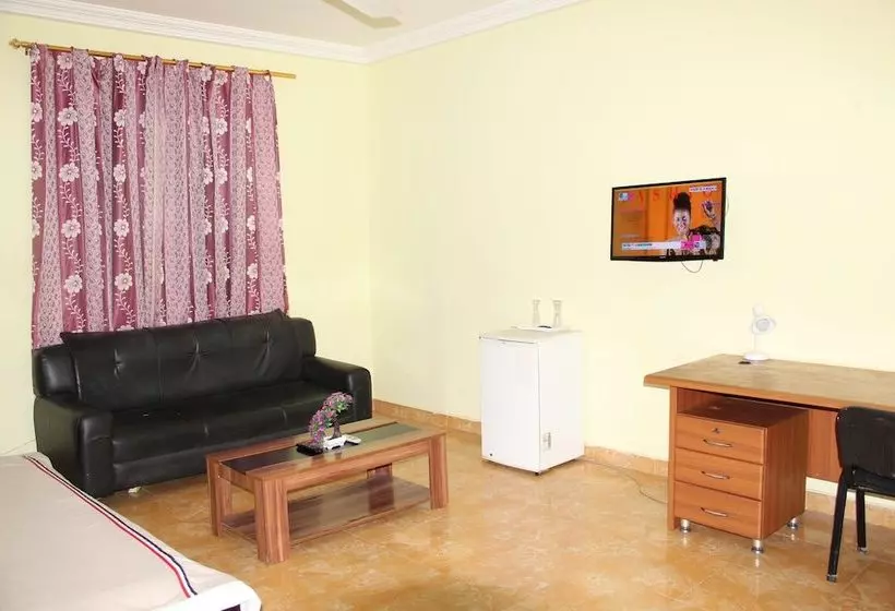 Hotelli Gorsben Royal Lodge