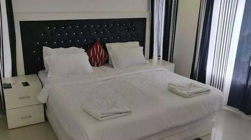 ホテル Kallat British Resort