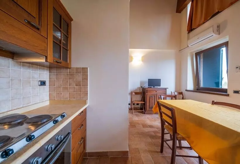 田舎風ホテル Agriturismo Borgo Biaia