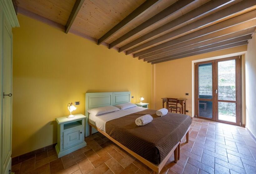 교외 호텔 Agriturismo Borgo Biaia