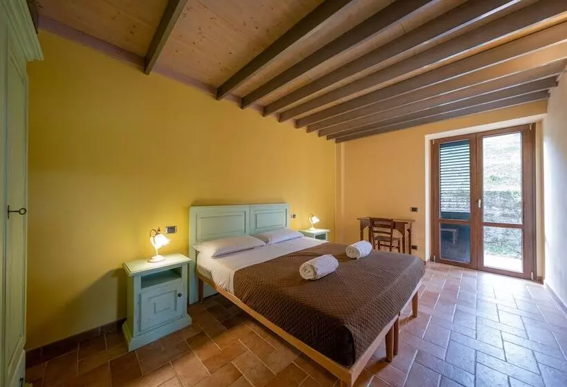 田舎風ホテル Agriturismo Borgo Biaia