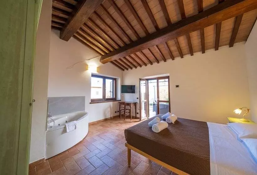 田舎風ホテル Agriturismo Borgo Biaia