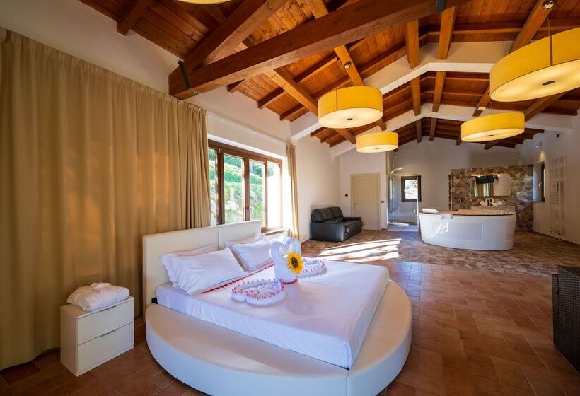 교외 호텔 Agriturismo Borgo Biaia