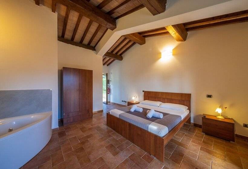 교외 호텔 Agriturismo Borgo Biaia