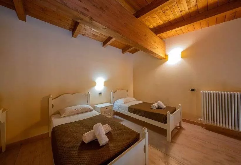 田舎風ホテル Agriturismo Borgo Biaia