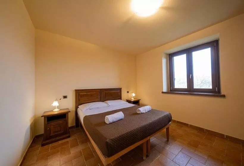 田舎風ホテル Agriturismo Borgo Biaia