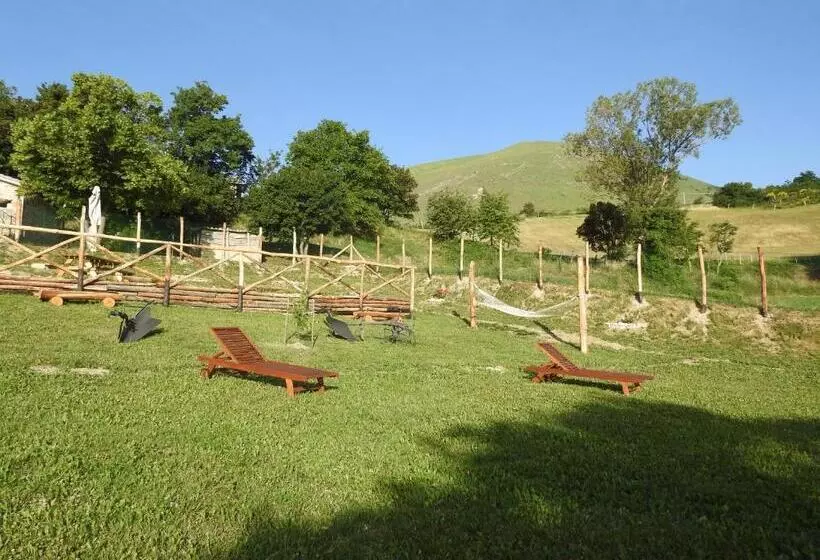 Maaseutuhotelli La Fattoria Dei Sibillini