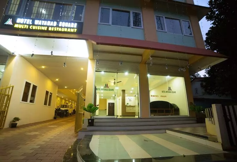 ホテル Wayanad Square
