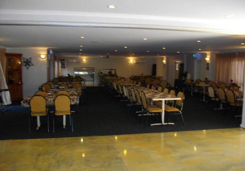 Kurrmine Beach Motel