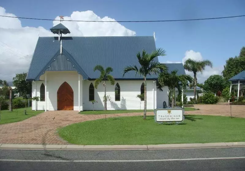 Kurrmine Beach Motel