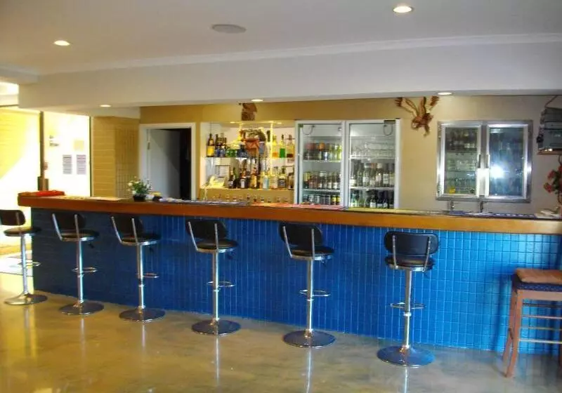 Kurrmine Beach Motel