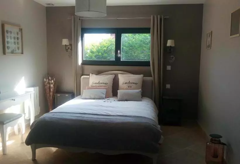 Majatalo Cosy Wood House