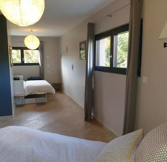 Majatalo Cosy Wood House