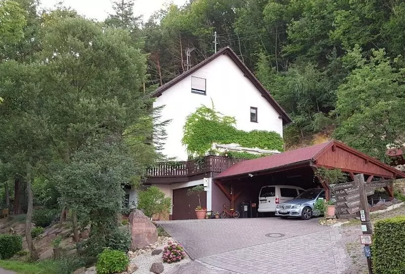 Majatalo Gästehaus Gerhardt