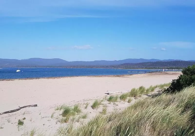 Majatalo Hawley Beachside Accommodation