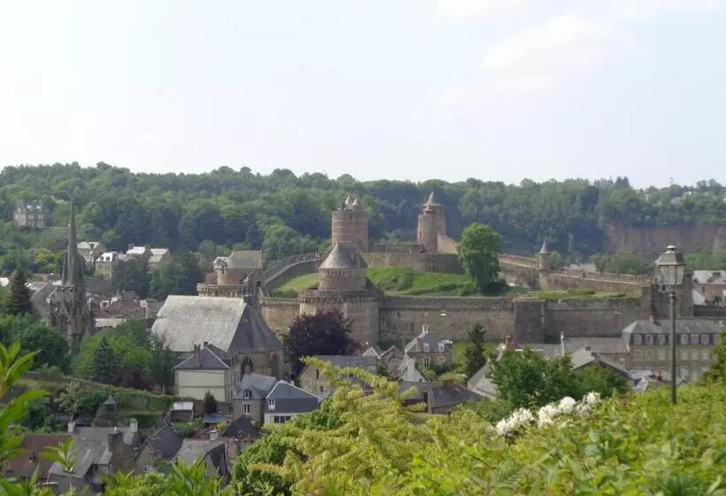 Majatalo La Closerie De Sens