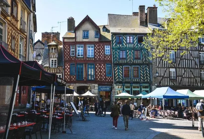 Majatalo La Closerie De Sens