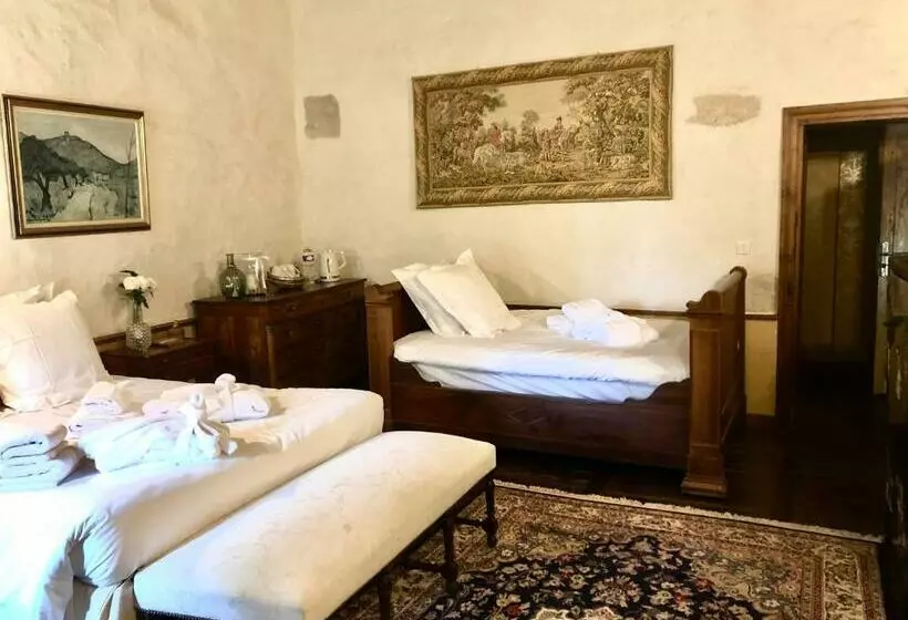 Majatalo Domaine Du Très Haut   Château De Montanges