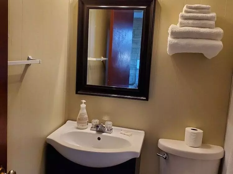 Town And Country Motel In Nipigon