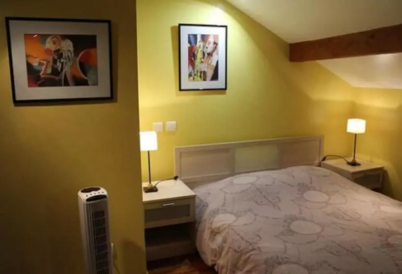 Aamiaismajoitus (B&B) L Odyssée Villa Iloa