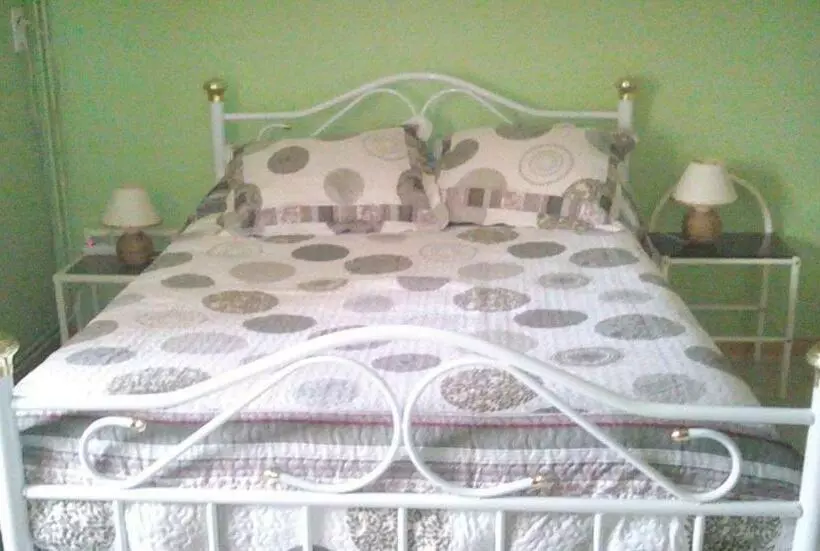 ベッドアンドブレックファースト Les Tilleuls De La Voie Verte