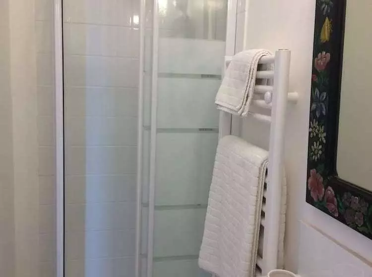 Aamiaismajoitus (B&B) Maison Saffores