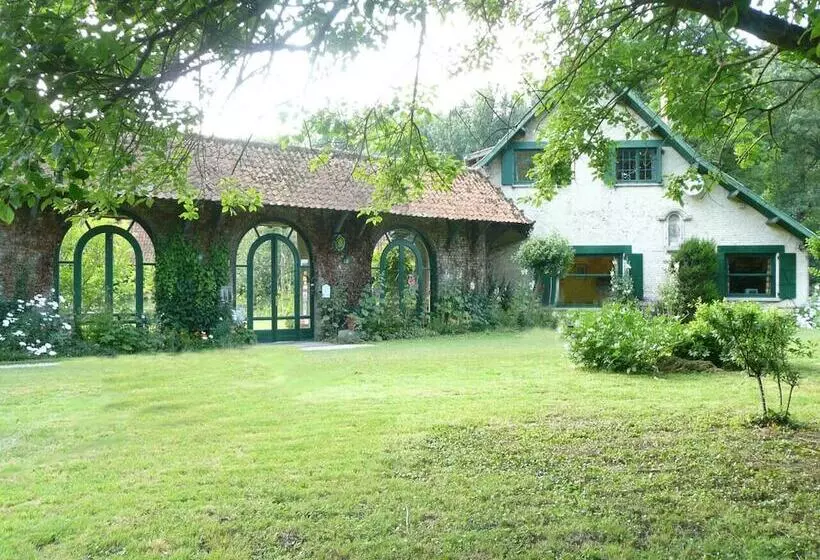تختخواب و صبحانه Manoir De Bois En Ardres